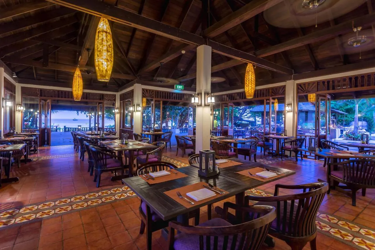 Phi Phi Holiday Resort, Leam Tong Beach Resort