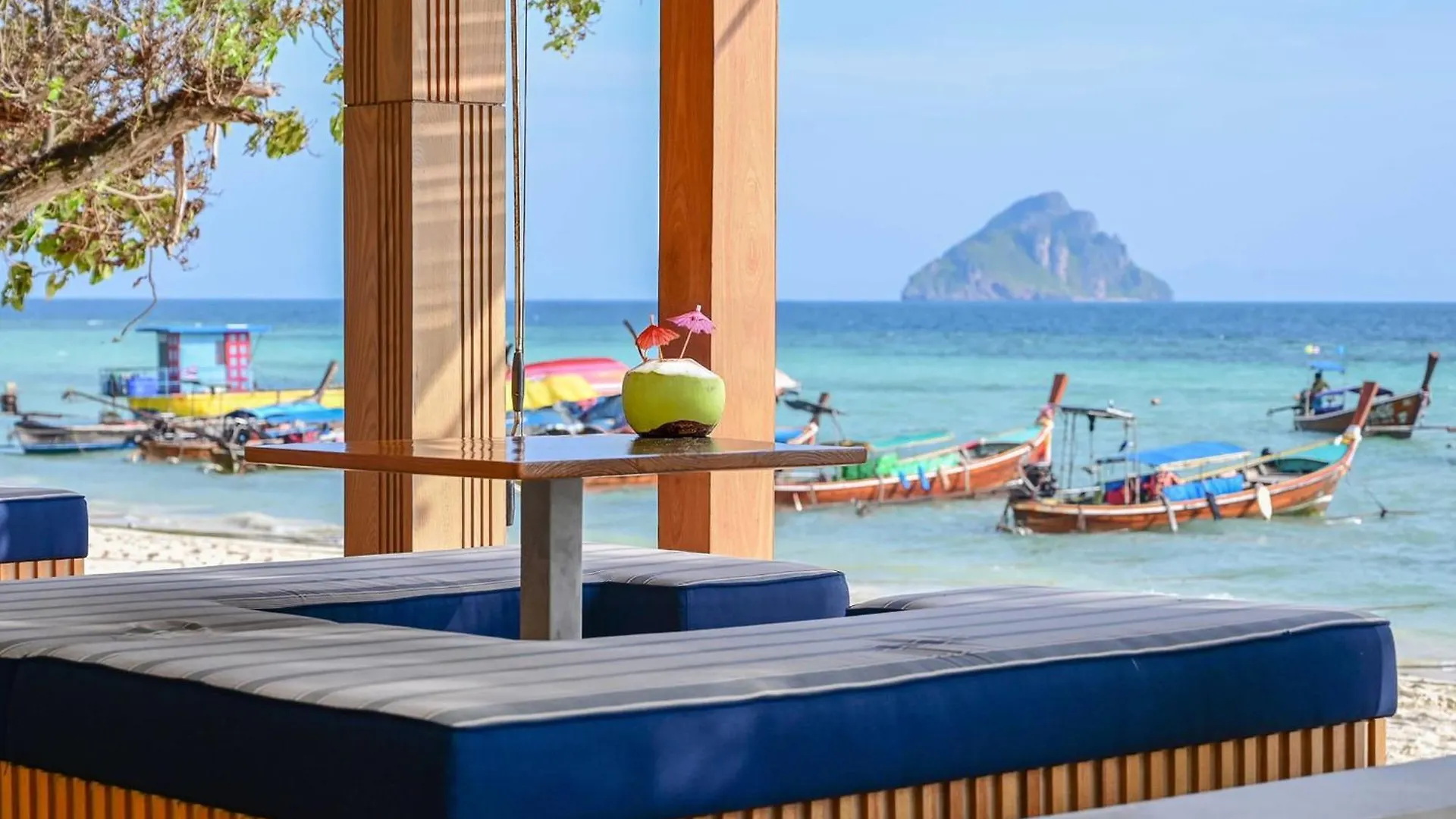 Phi Phi Holiday Resort, Leam Tong Beach Rezort