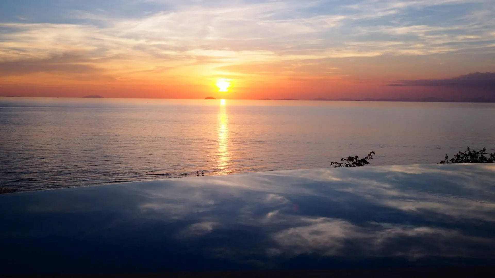 Phi Phi Holiday Resort, Leam Tong Beach 4*, Phi Phi Don Thailand