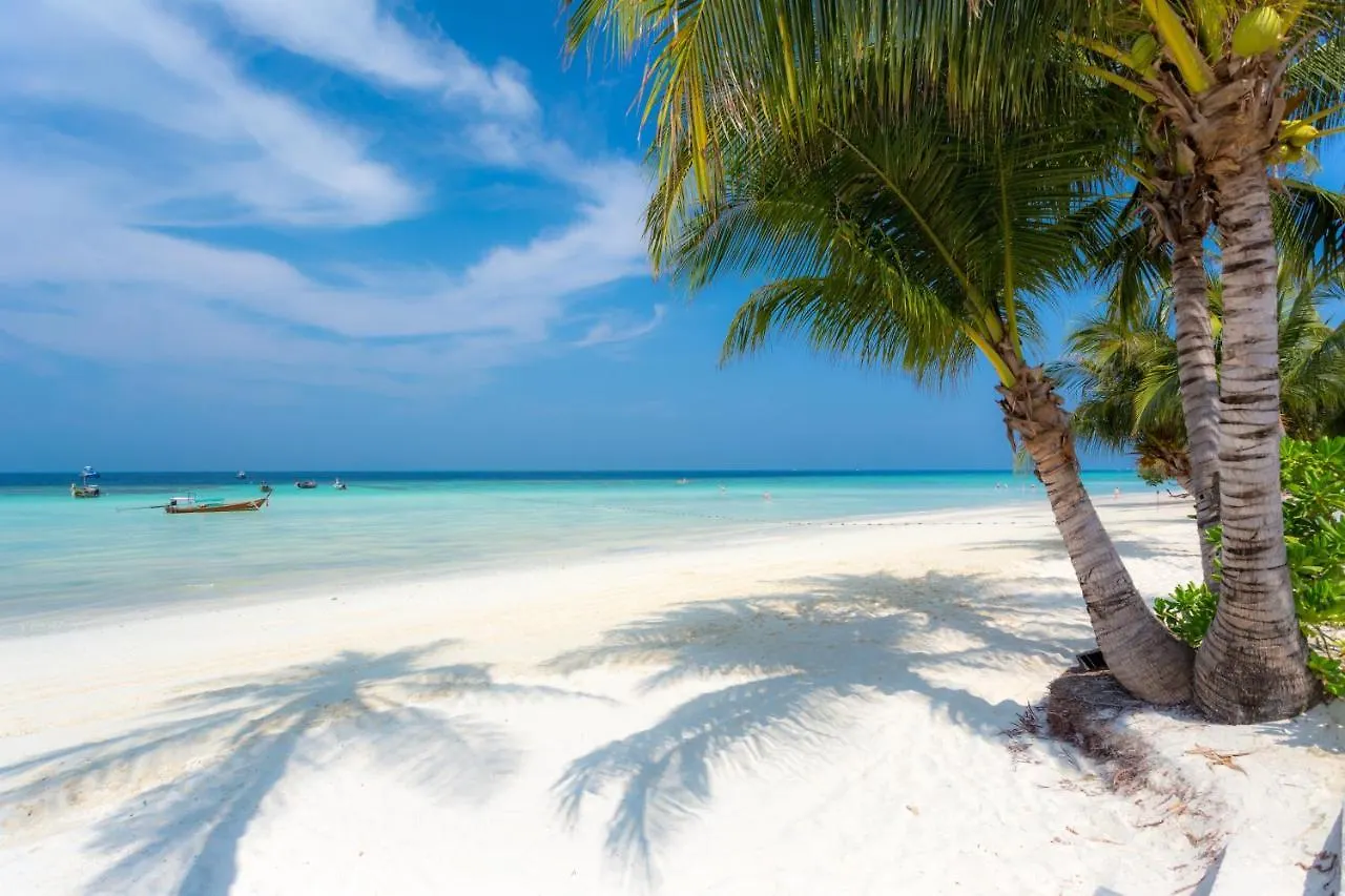 Phi Phi Holiday Resort, Leam Tong Beach Resort Phi Phi Don