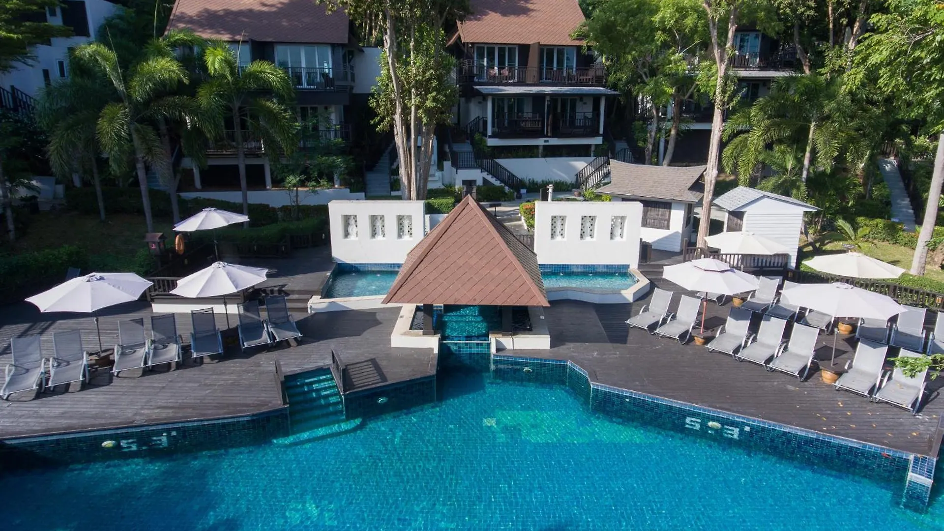 Phi Phi Holiday Resort, Leam Tong Beach Resort Phi Phi Don